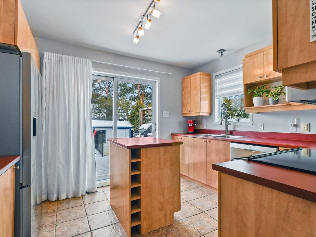 









2796


Rue Calaïs

,
Mascouche,




QC
J7K3R2

