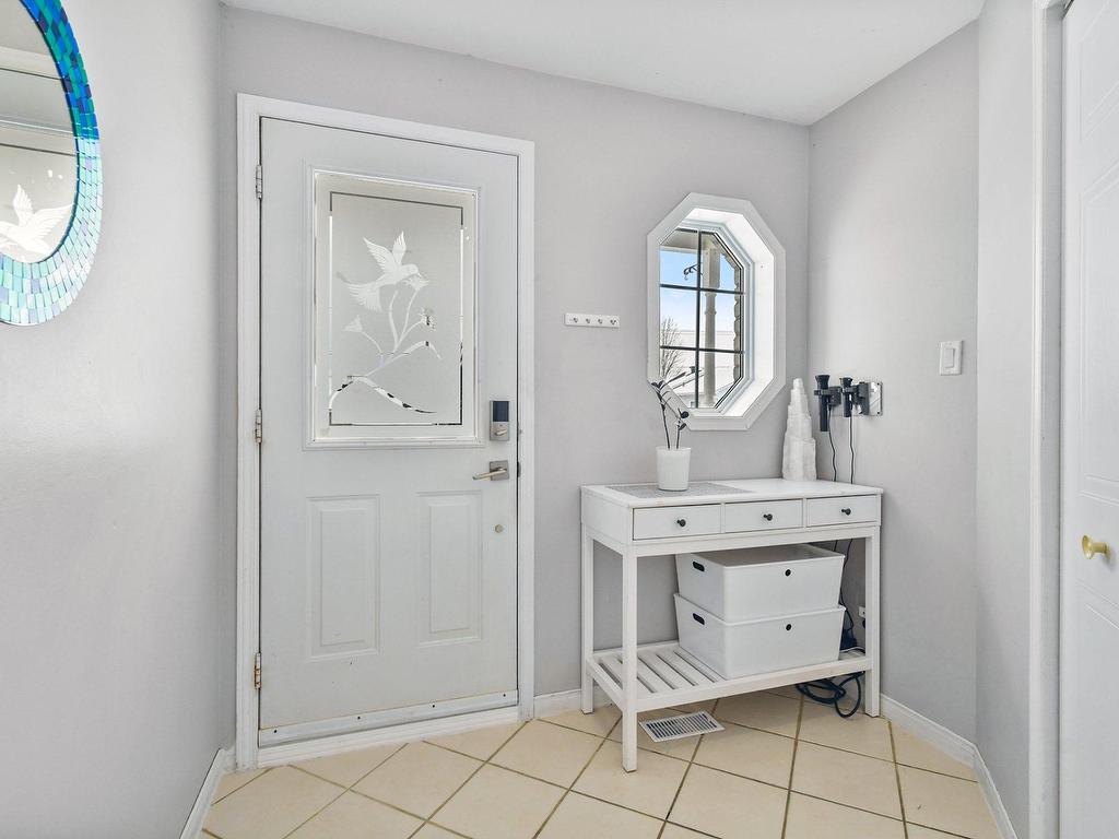 









2796


Rue Calaïs

,
Mascouche,




QC
J7K3R2

