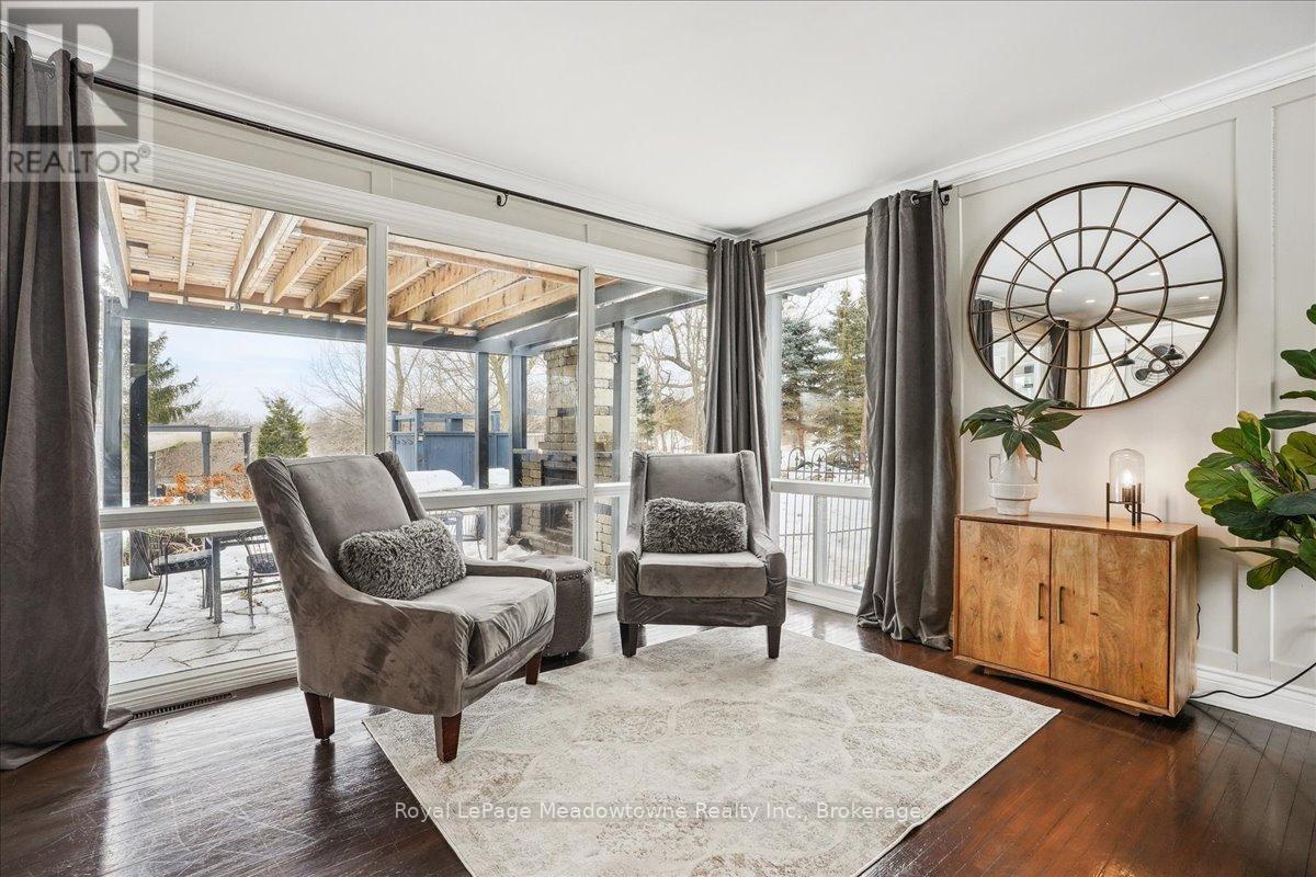 












12840 BRITANNIA ROAD

,
Milton (MI Rural Milton),




Ontario
L9E0V3

