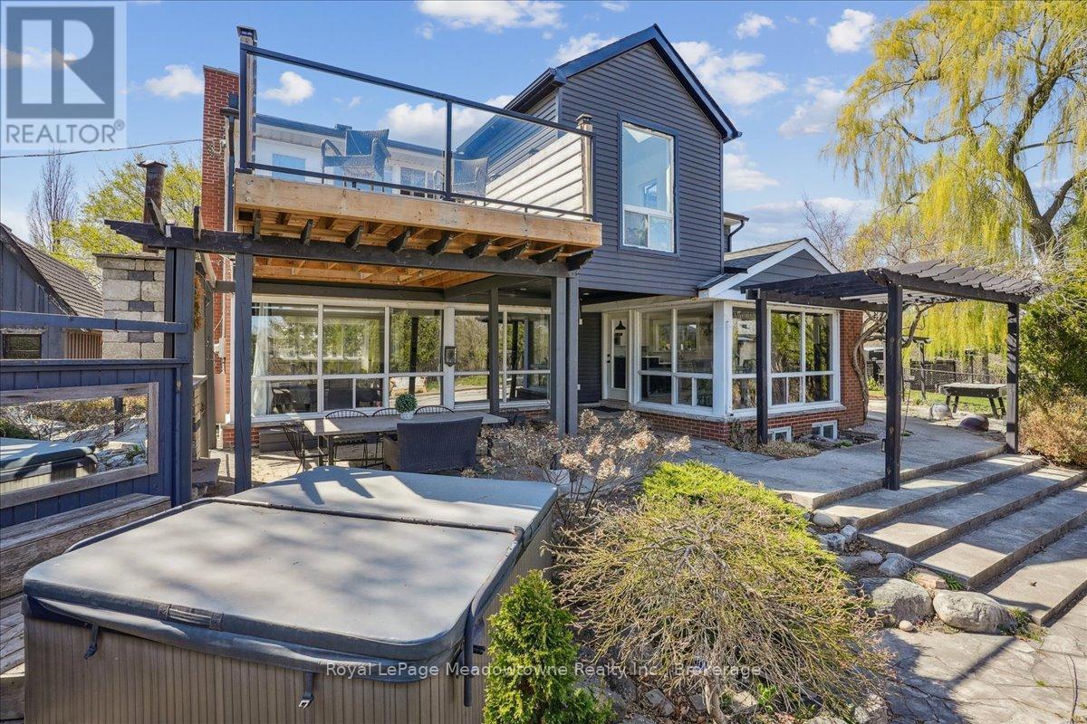 












12840 BRITANNIA ROAD

,
Milton (MI Rural Milton),




Ontario
L9E0V3

