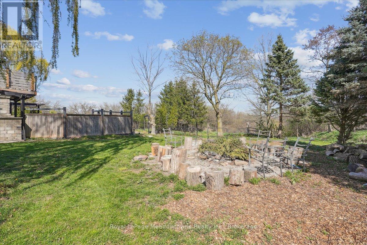 












12840 BRITANNIA ROAD

,
Milton (MI Rural Milton),




Ontario
L9E0V3

