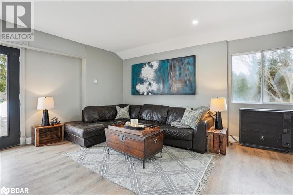 












12840 BRITANNIA Road

,
Milton,




Ontario
L9E0V3

