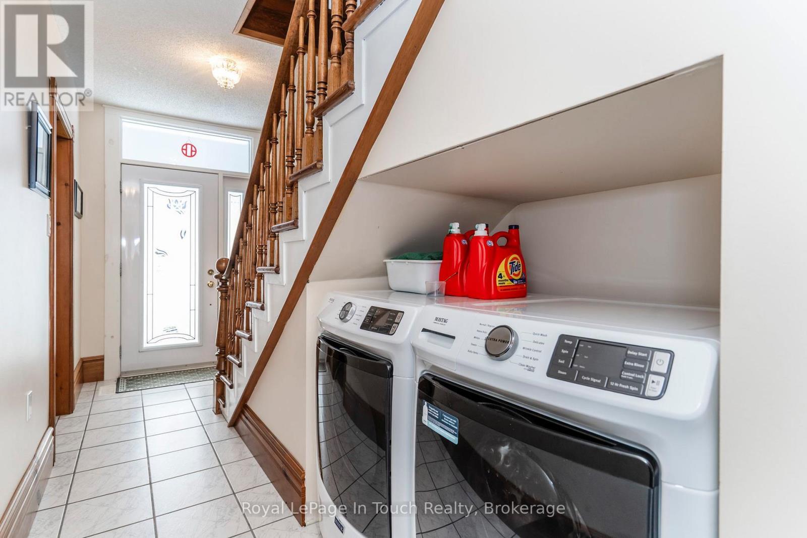 












306 CHURCH STREET

,
Penetanguishene,




Ontario
L9M1G5

