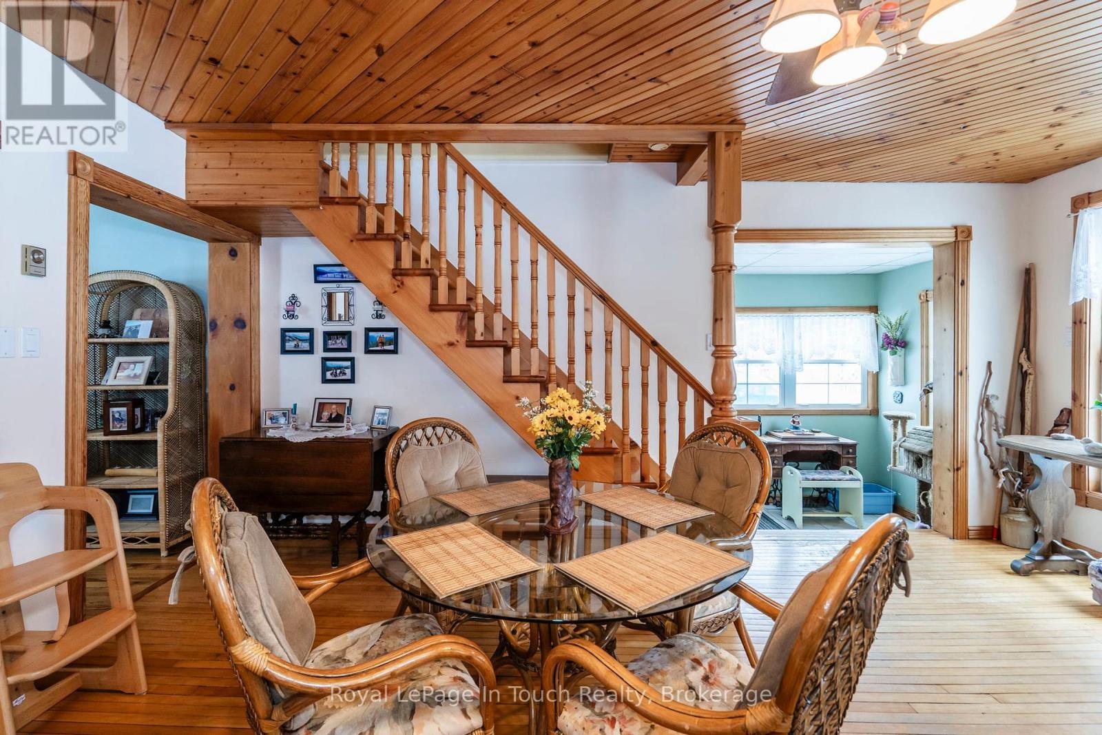 












306 CHURCH STREET

,
Penetanguishene,




Ontario
L9M1G5

