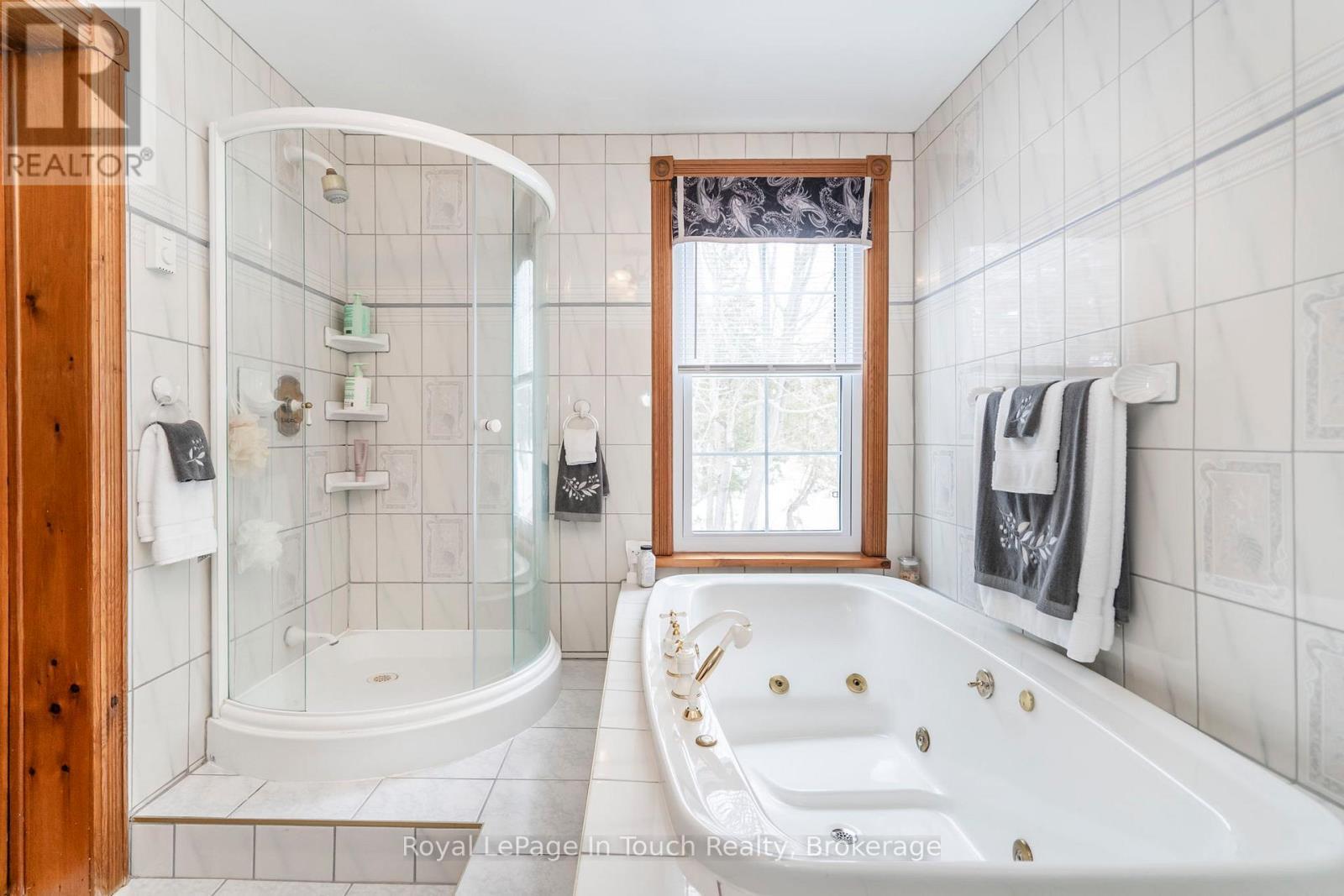 












306 CHURCH STREET

,
Penetanguishene,




Ontario
L9M1G5

