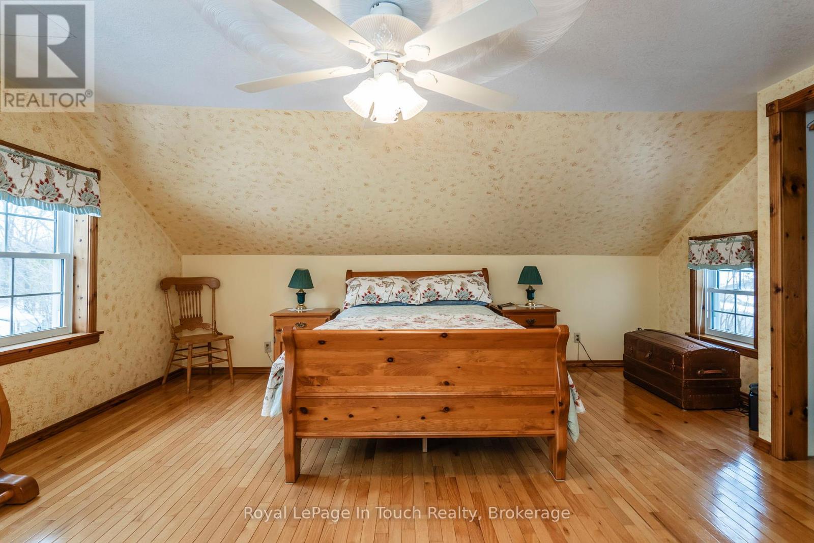 












306 CHURCH STREET

,
Penetanguishene,




Ontario
L9M1G5

