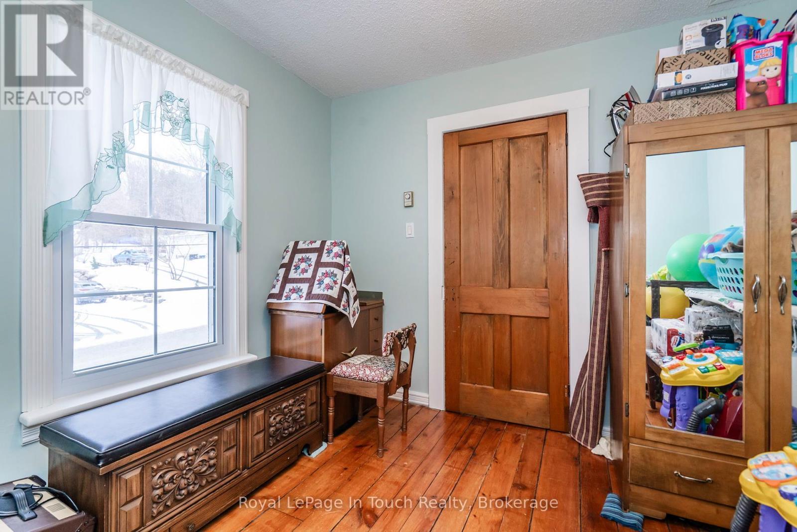 












306 CHURCH STREET

,
Penetanguishene,




Ontario
L9M1G5

