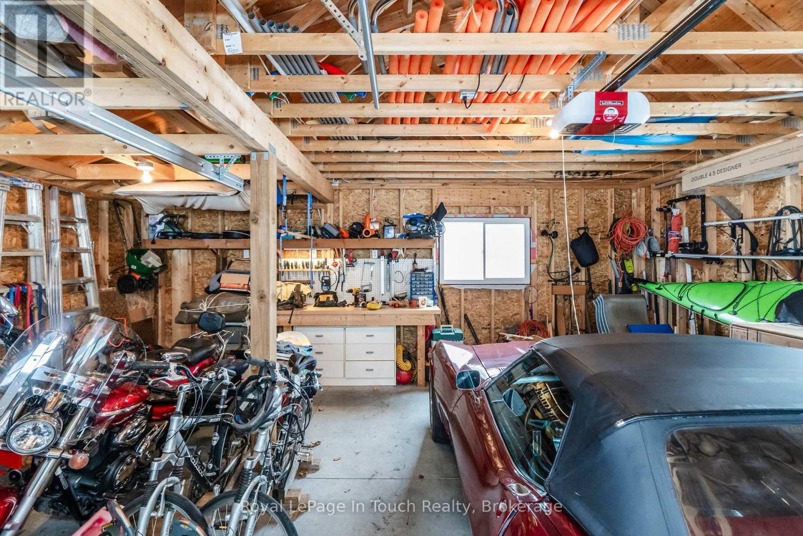 












306 CHURCH STREET

,
Penetanguishene,




Ontario
L9M1G5

