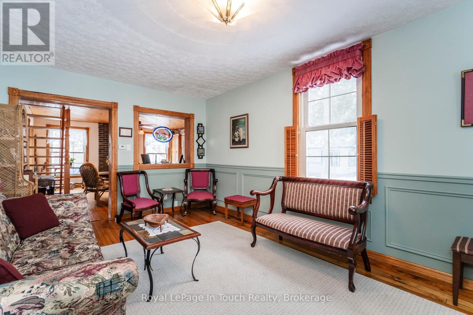 












306 CHURCH STREET

,
Penetanguishene,




Ontario
L9M1G5

