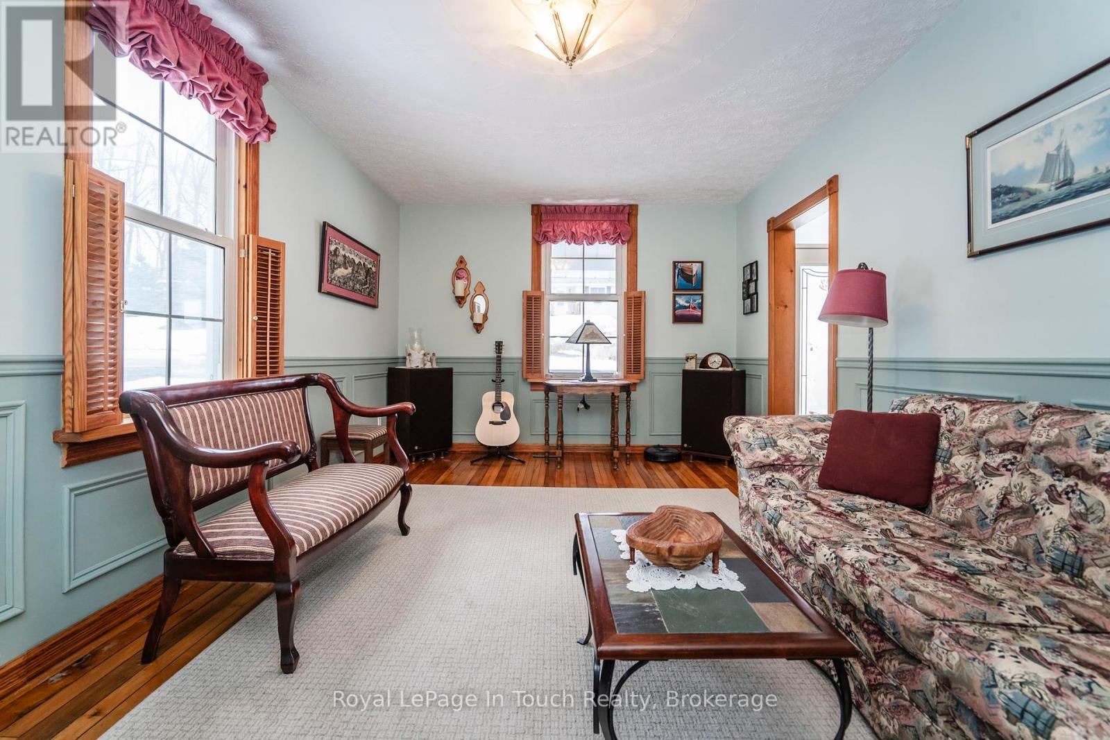 












306 CHURCH STREET

,
Penetanguishene,




Ontario
L9M1G5

