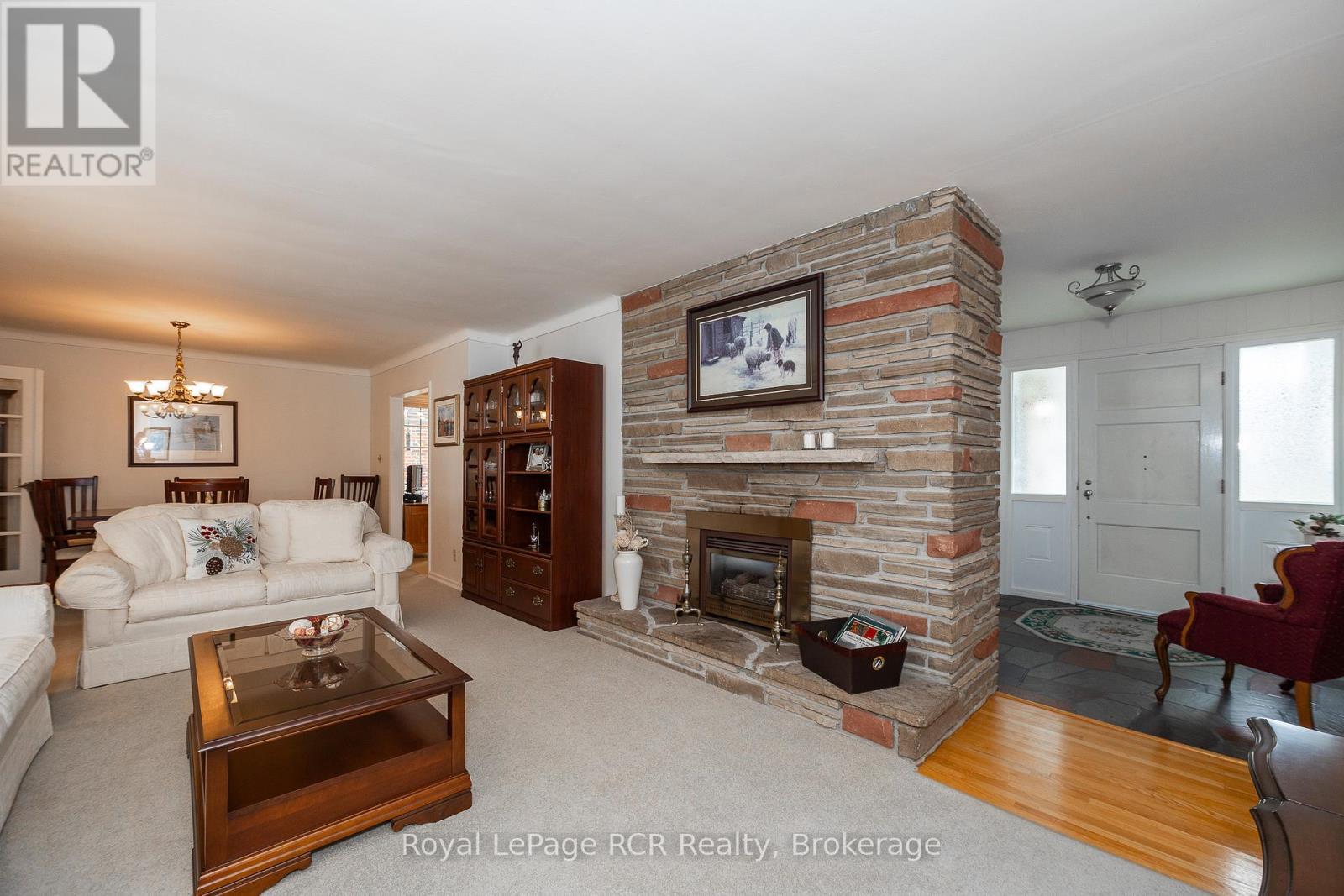 












149 7TH AVENUE E

,
Owen Sound,




Ontario
N4K2W8

