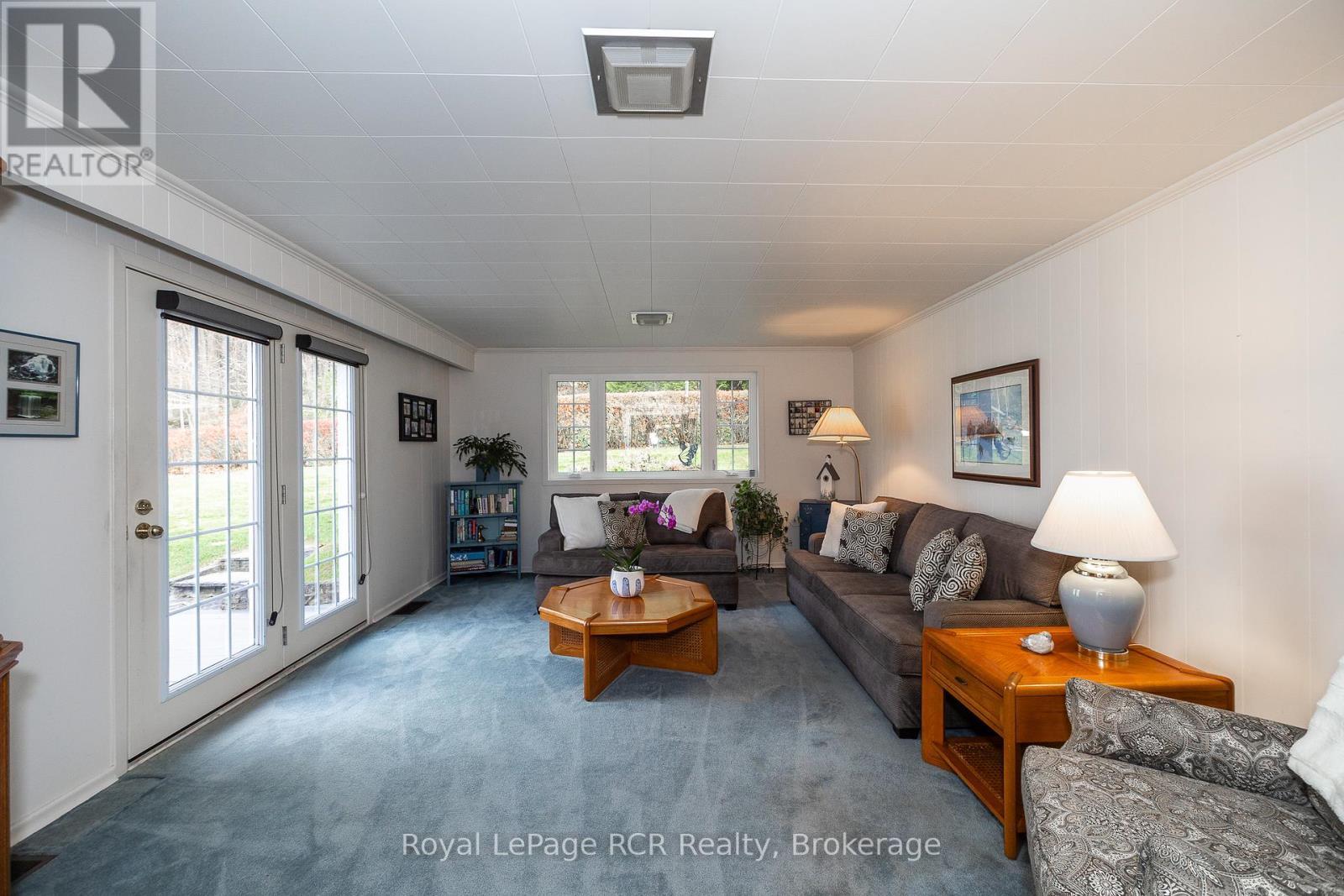 












149 7TH AVENUE E

,
Owen Sound,




Ontario
N4K2W8

