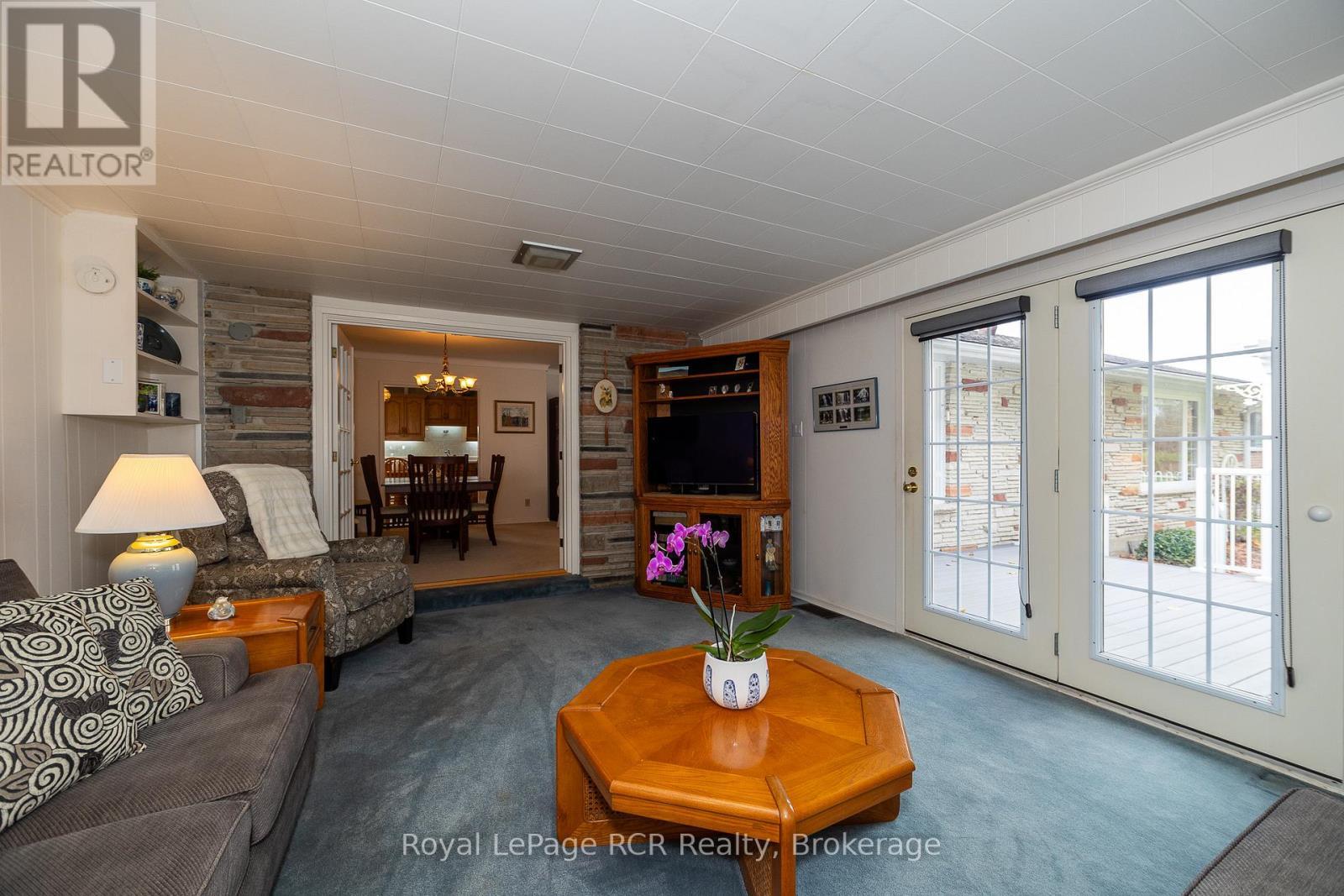 












149 7TH AVENUE E

,
Owen Sound,




Ontario
N4K2W8


