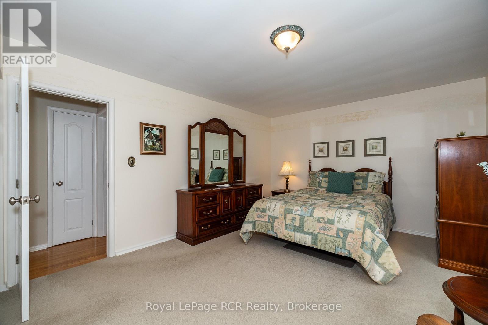 












149 7TH AVENUE E

,
Owen Sound,




Ontario
N4K2W8

