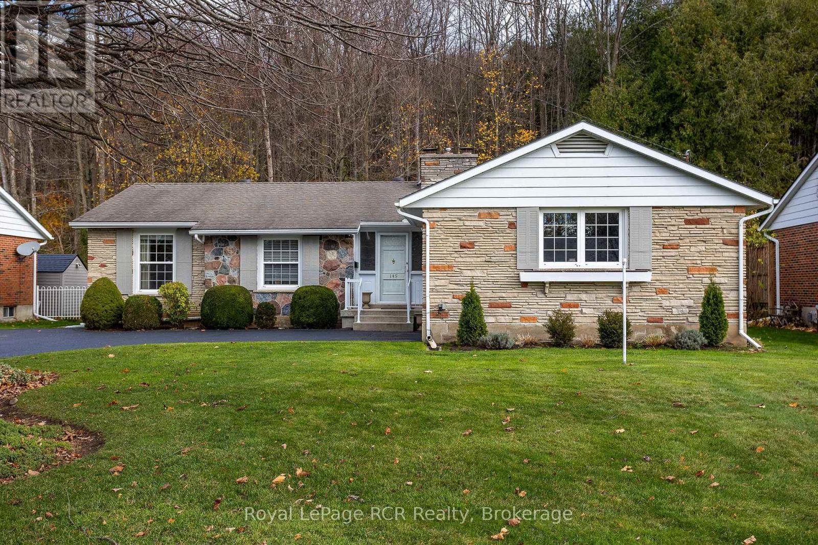 












149 7TH AVENUE E

,
Owen Sound,




Ontario
N4K2W8

