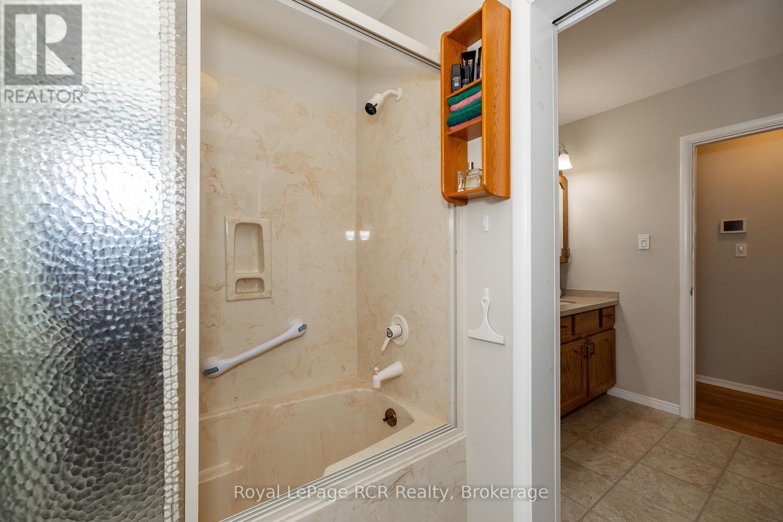 












149 7TH AVENUE E

,
Owen Sound,




Ontario
N4K2W8

