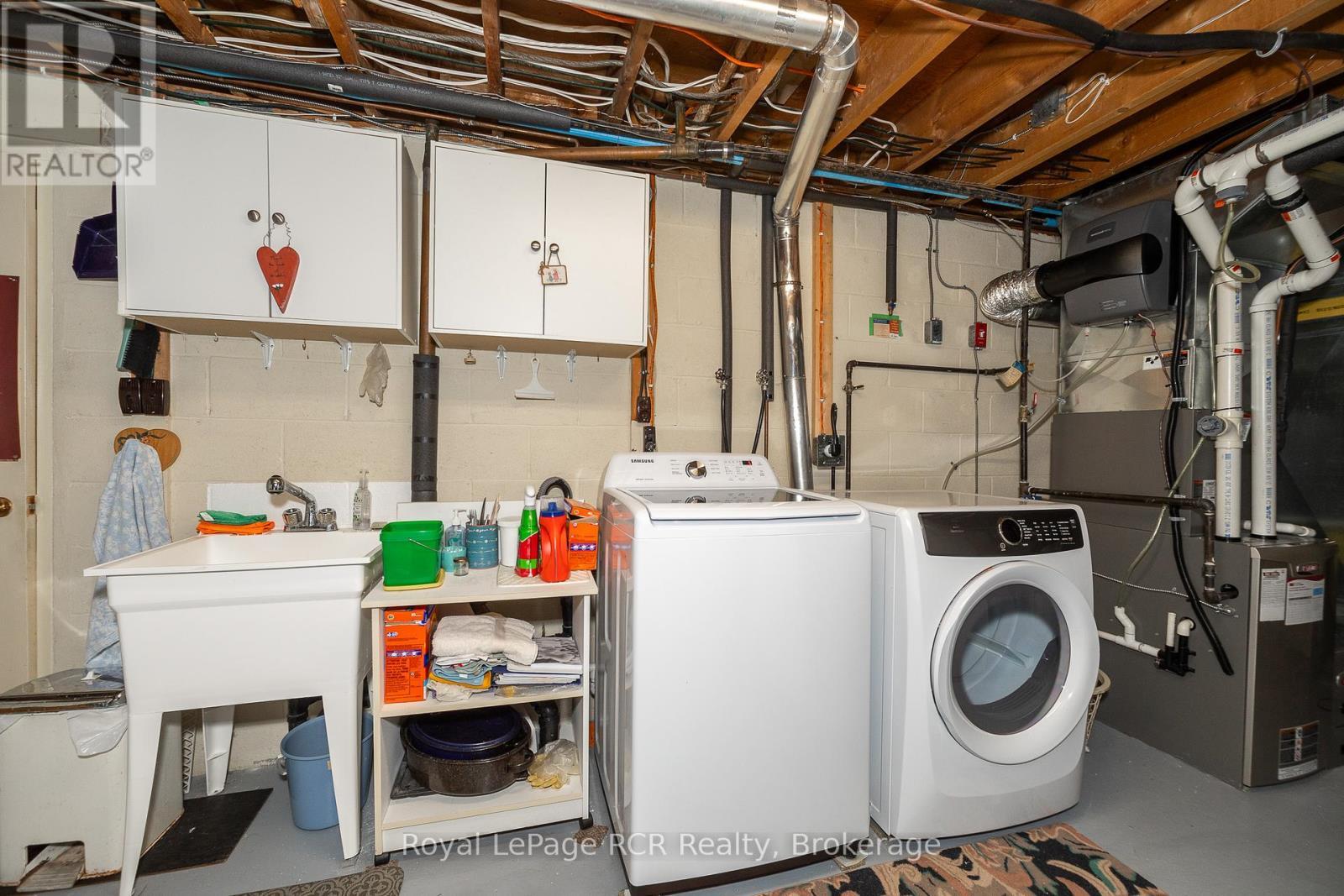 












149 7TH AVENUE E

,
Owen Sound,




Ontario
N4K2W8

