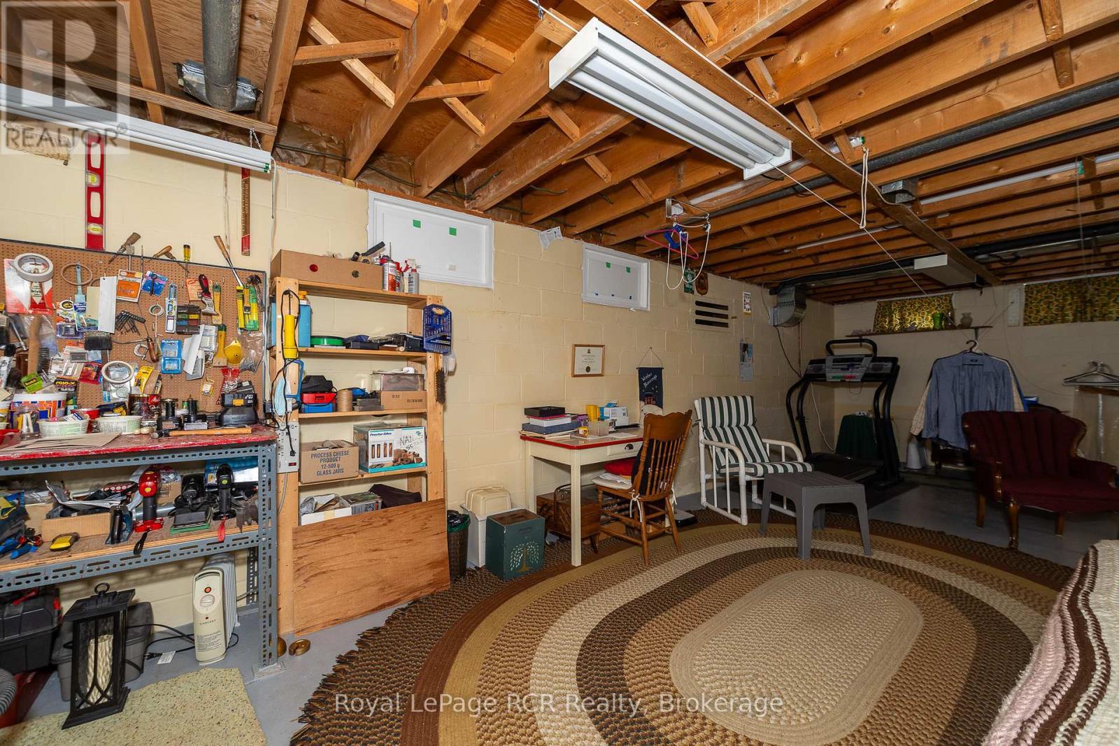 












149 7TH AVENUE E

,
Owen Sound,




Ontario
N4K2W8

