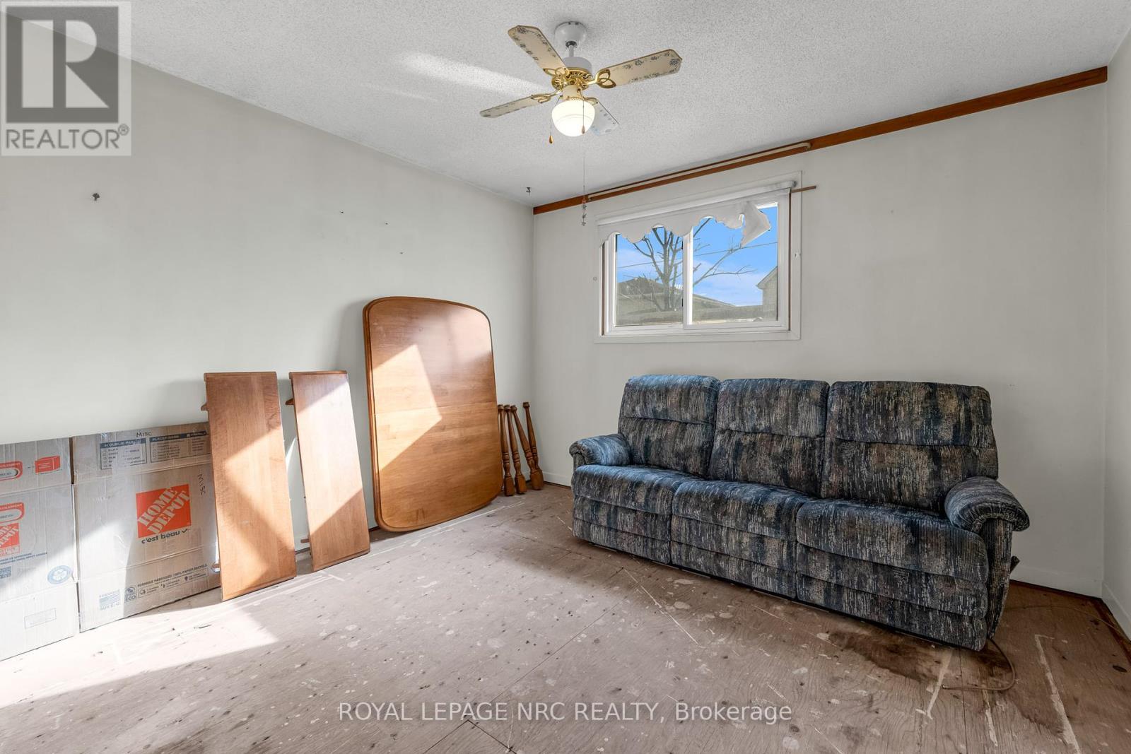 












52 ST GEORGE STREET

,
St. Catharines (Facer),




Ontario
L2M5P6

