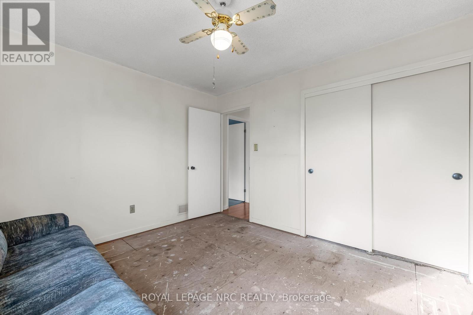 












52 ST GEORGE STREET

,
St. Catharines (Facer),




Ontario
L2M5P6

