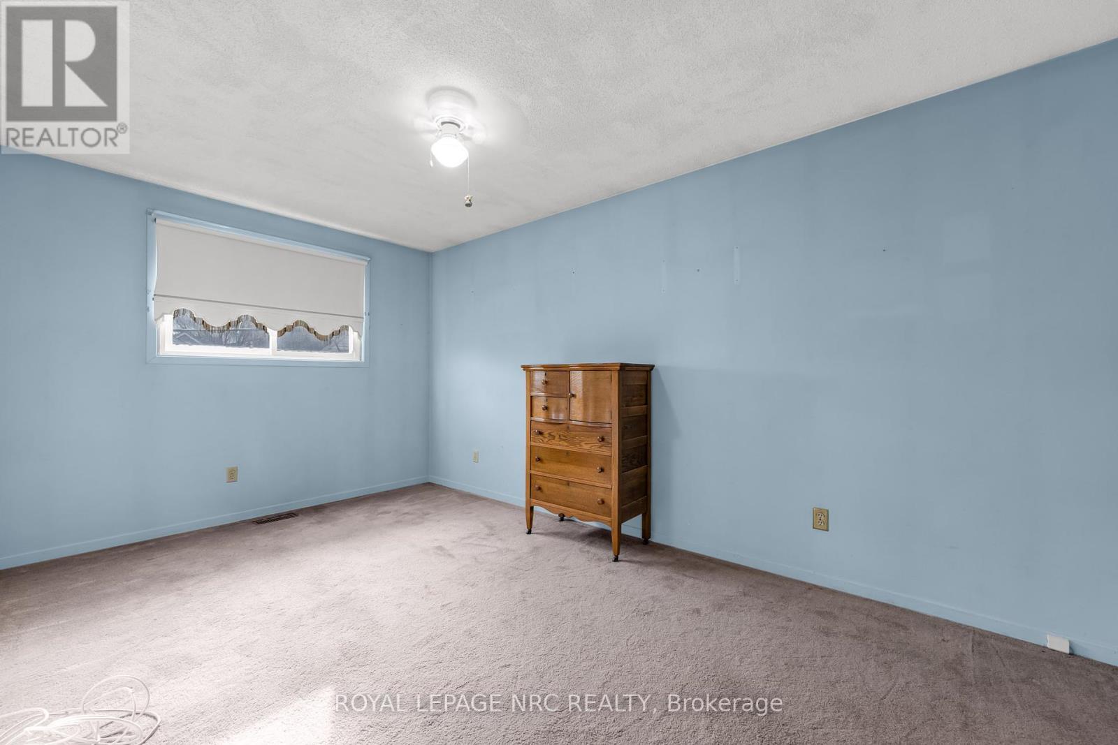 












52 ST GEORGE STREET

,
St. Catharines (Facer),




Ontario
L2M5P6


