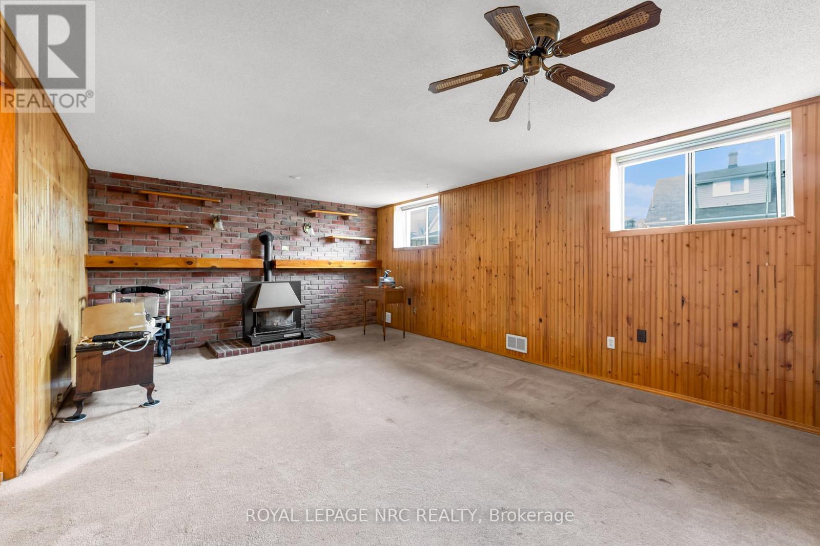 












52 ST GEORGE STREET

,
St. Catharines (Facer),




Ontario
L2M5P6

