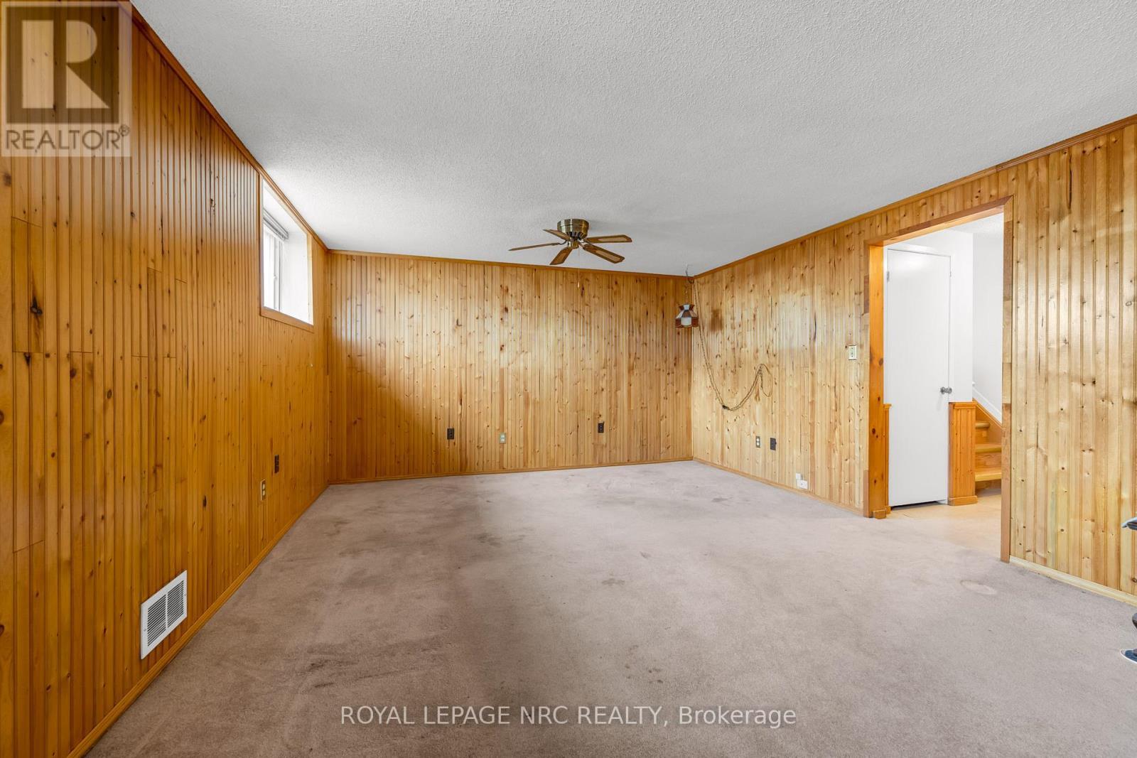 












52 ST GEORGE STREET

,
St. Catharines (Facer),




Ontario
L2M5P6

