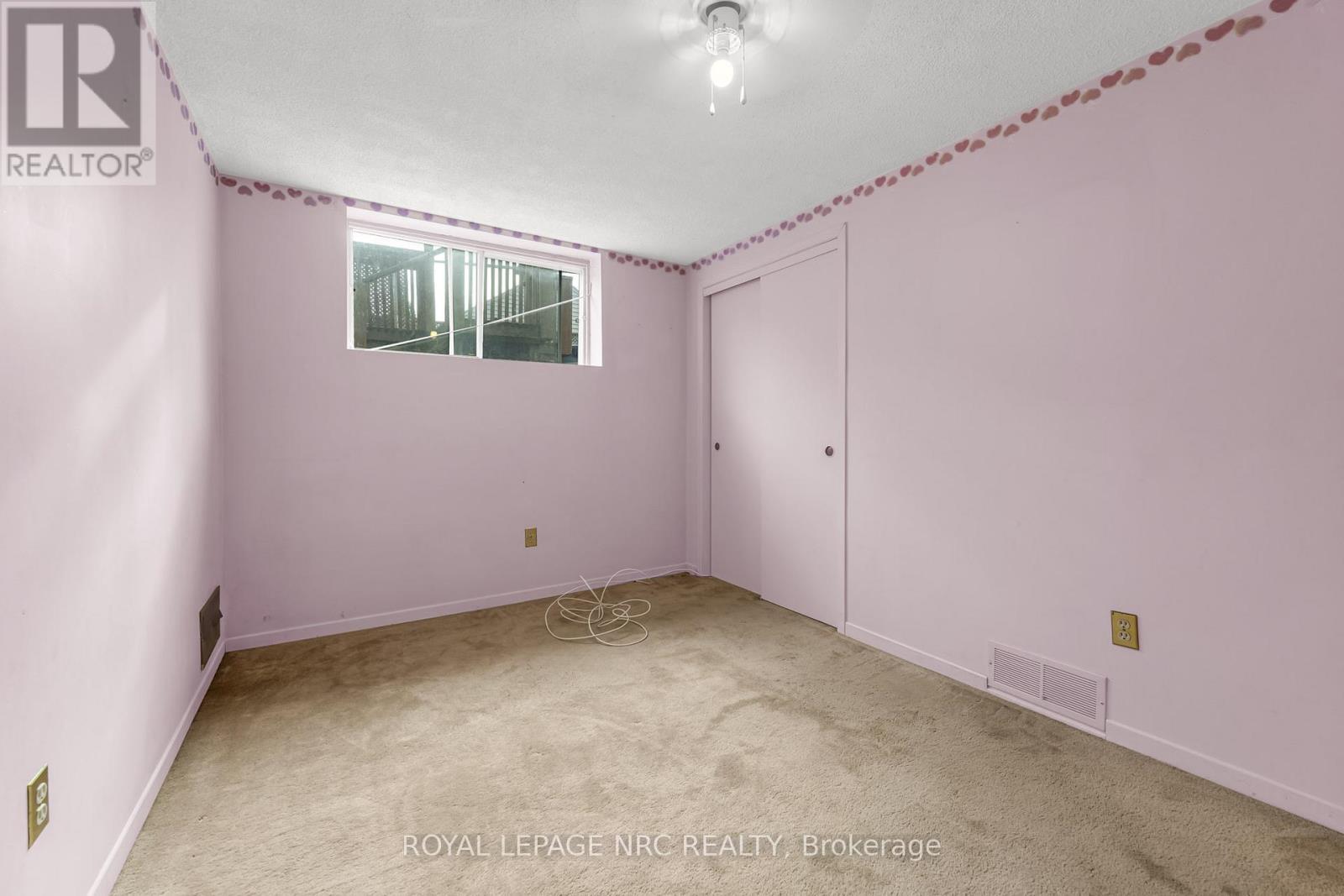 












52 ST GEORGE STREET

,
St. Catharines (Facer),




Ontario
L2M5P6

