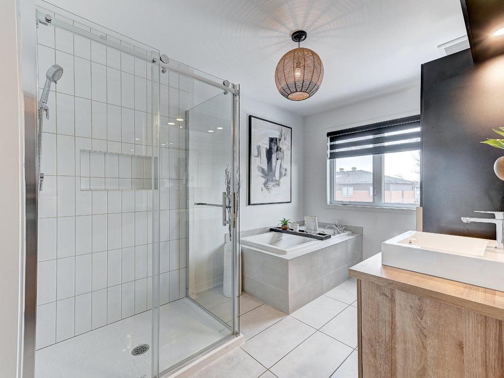 









2634


Rue des Salicaires

,
Longueuil (Le Vieux-Longueuil),




QC
J4M0B8

