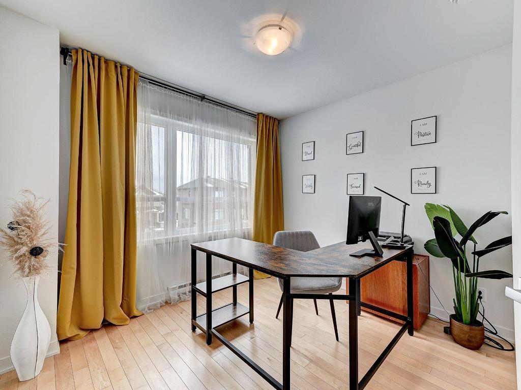 









2634


Rue des Salicaires

,
Longueuil (Le Vieux-Longueuil),




QC
J4M0B8

