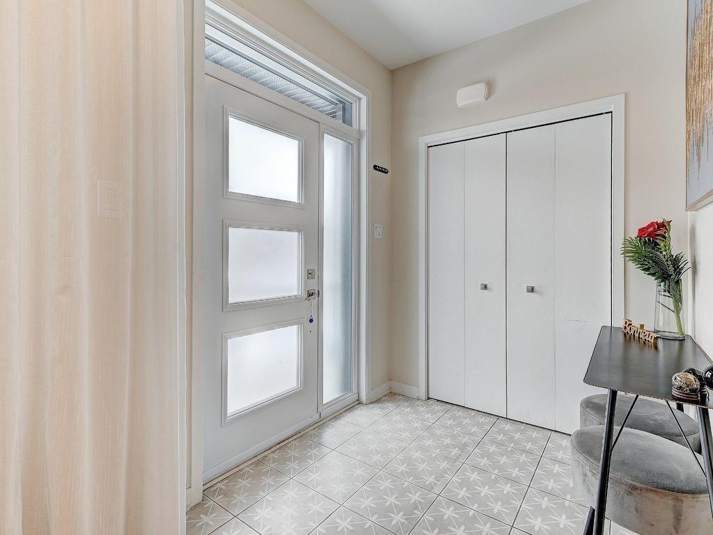 









2634


Rue des Salicaires

,
Longueuil (Le Vieux-Longueuil),




QC
J4M0B8

