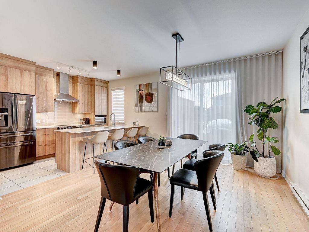 









2634


Rue des Salicaires

,
Longueuil (Le Vieux-Longueuil),




QC
J4M0B8

