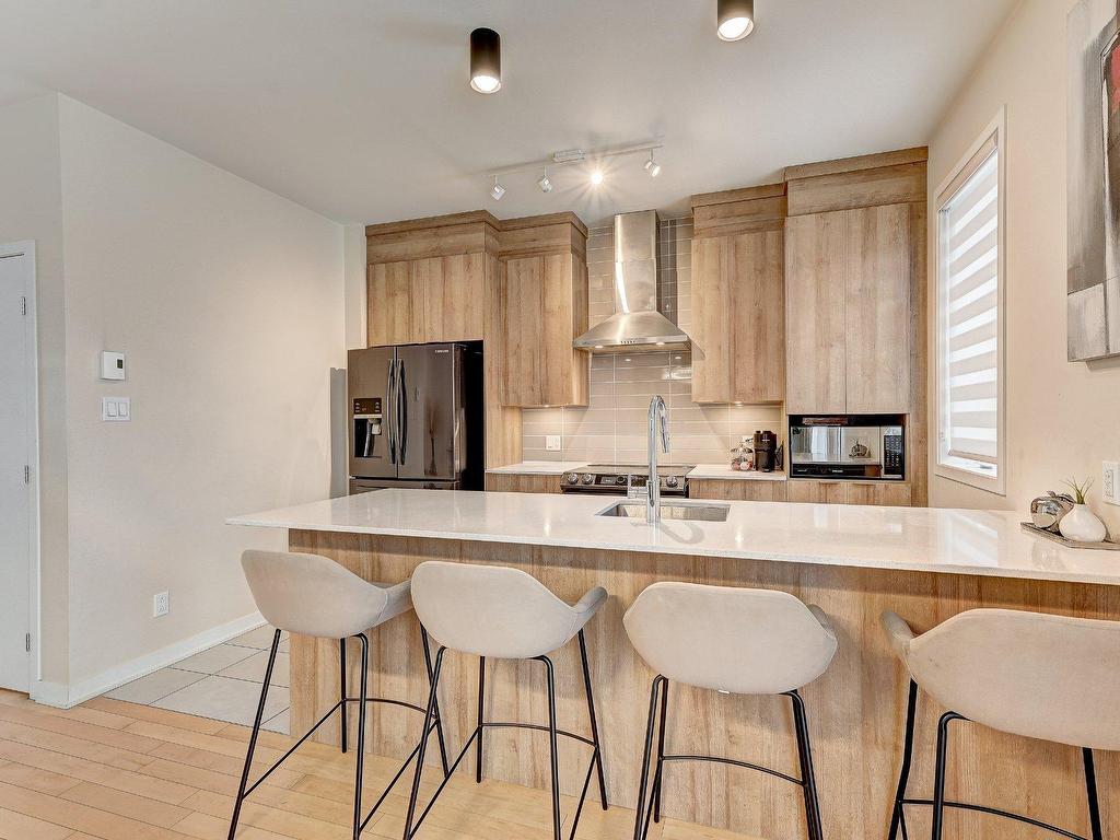 









2634


Rue des Salicaires

,
Longueuil (Le Vieux-Longueuil),




QC
J4M0B8


