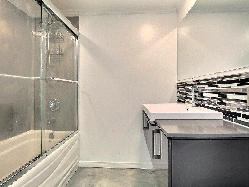 









88


Rue Lucien

,
Québec (Beauport),




QC
G1B2M9

