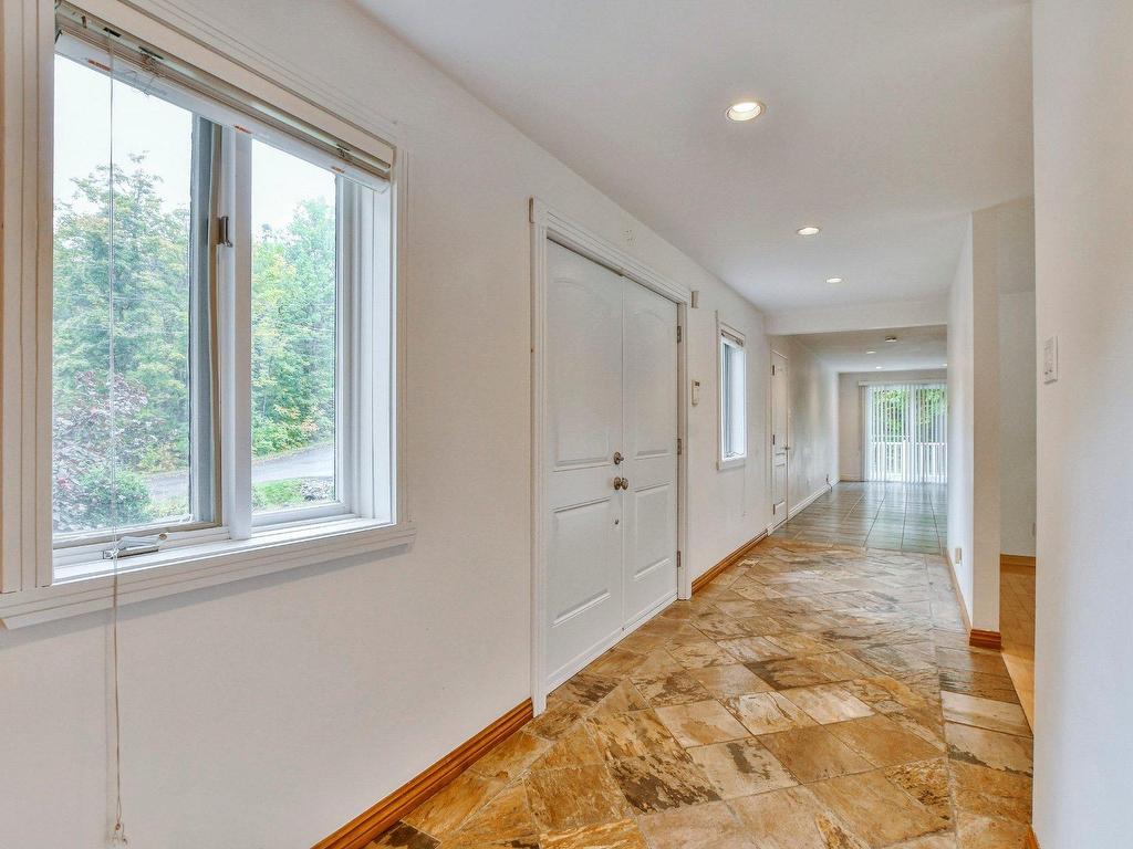 









116


Ch. des Topazes

,
Saint-Sauveur,




QC
J0R1R2

