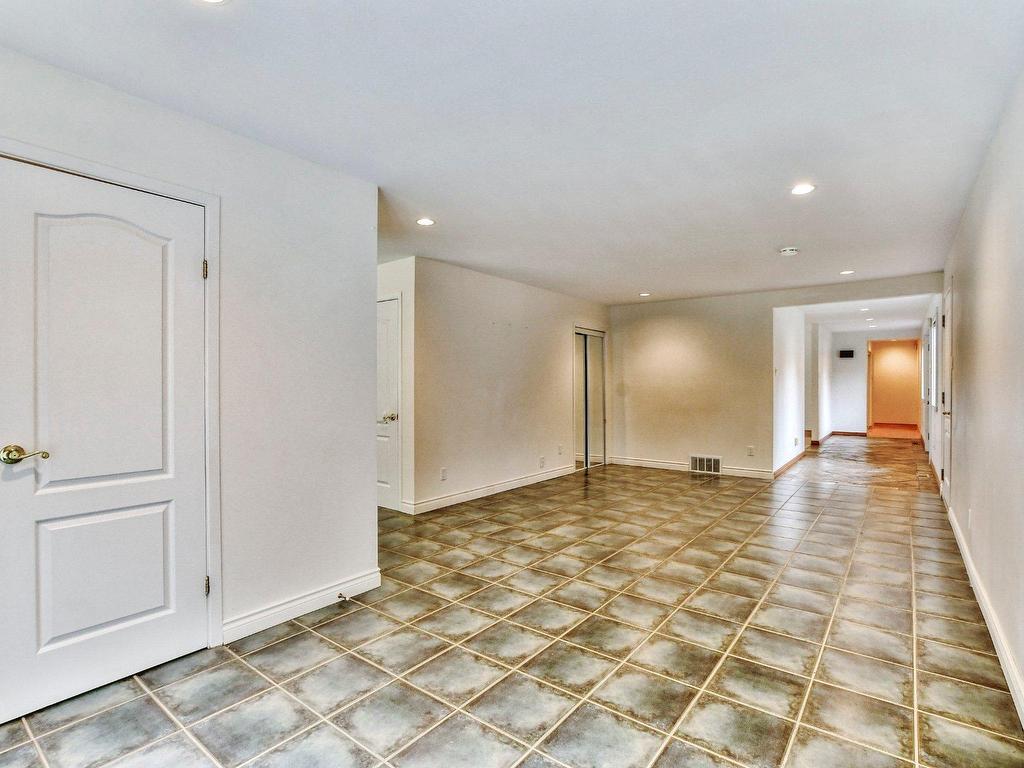 









116


Ch. des Topazes

,
Saint-Sauveur,




QC
J0R1R2

