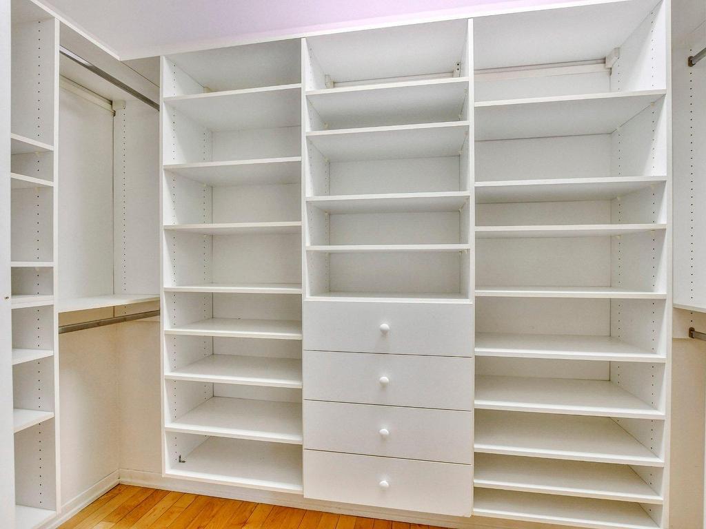 









116


Ch. des Topazes

,
Saint-Sauveur,




QC
J0R1R2

