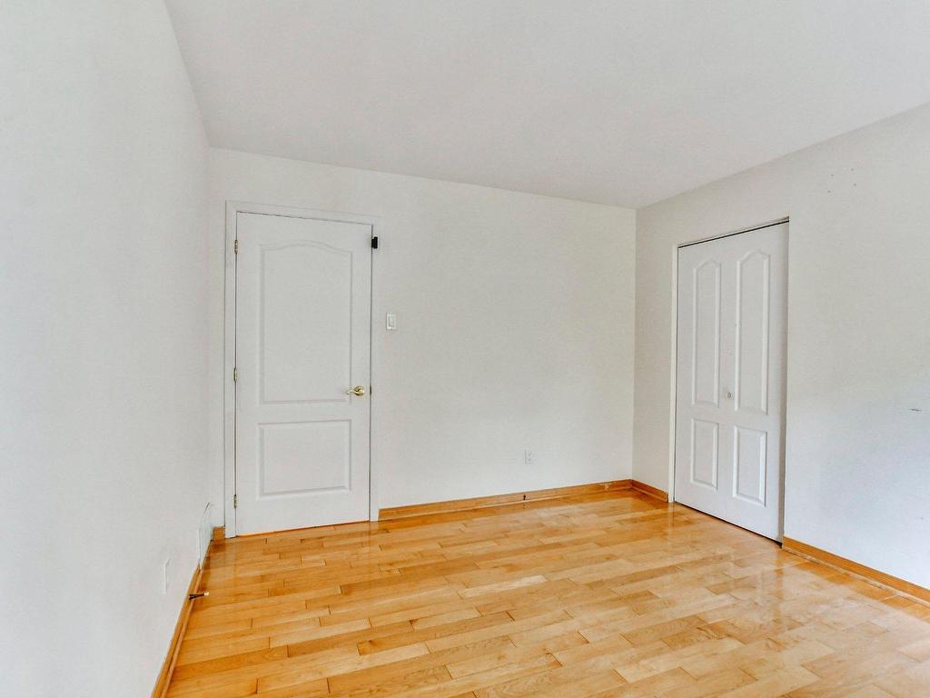 









116


Ch. des Topazes

,
Saint-Sauveur,




QC
J0R1R2

