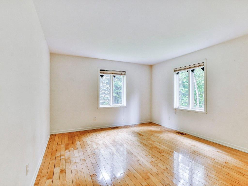 









116


Ch. des Topazes

,
Saint-Sauveur,




QC
J0R1R2

