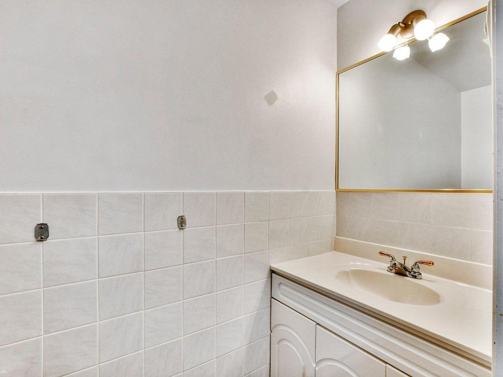 









116


Ch. des Topazes

,
Saint-Sauveur,




QC
J0R1R2

