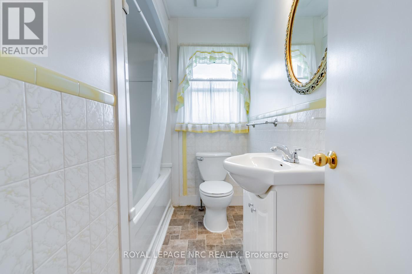 












189 GLENDALE AVENUE

,
St. Catharines,




Ontario
L2T2K4

