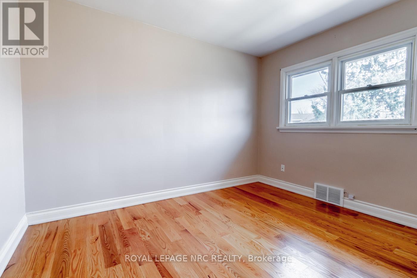 












189 GLENDALE AVENUE

,
St. Catharines,




Ontario
L2T2K4

