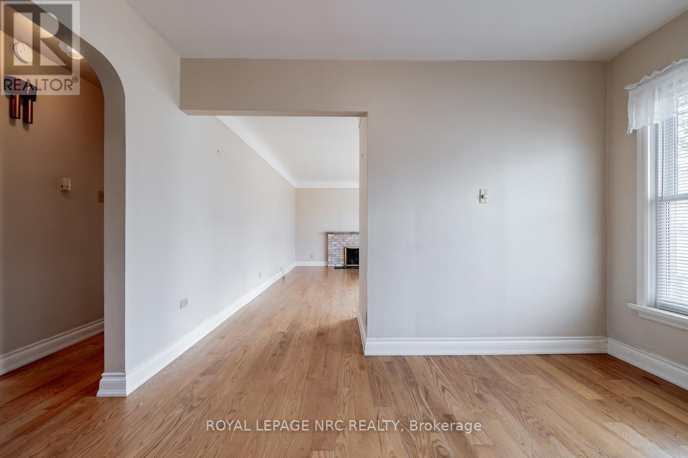












189 GLENDALE AVENUE

,
St. Catharines,




Ontario
L2T2K4

