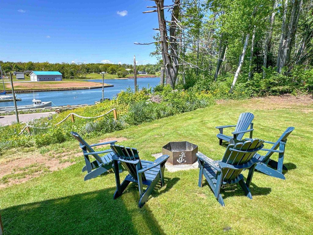 












9457 Main Street S

,
Murray River,




PE
C0A 1W0

