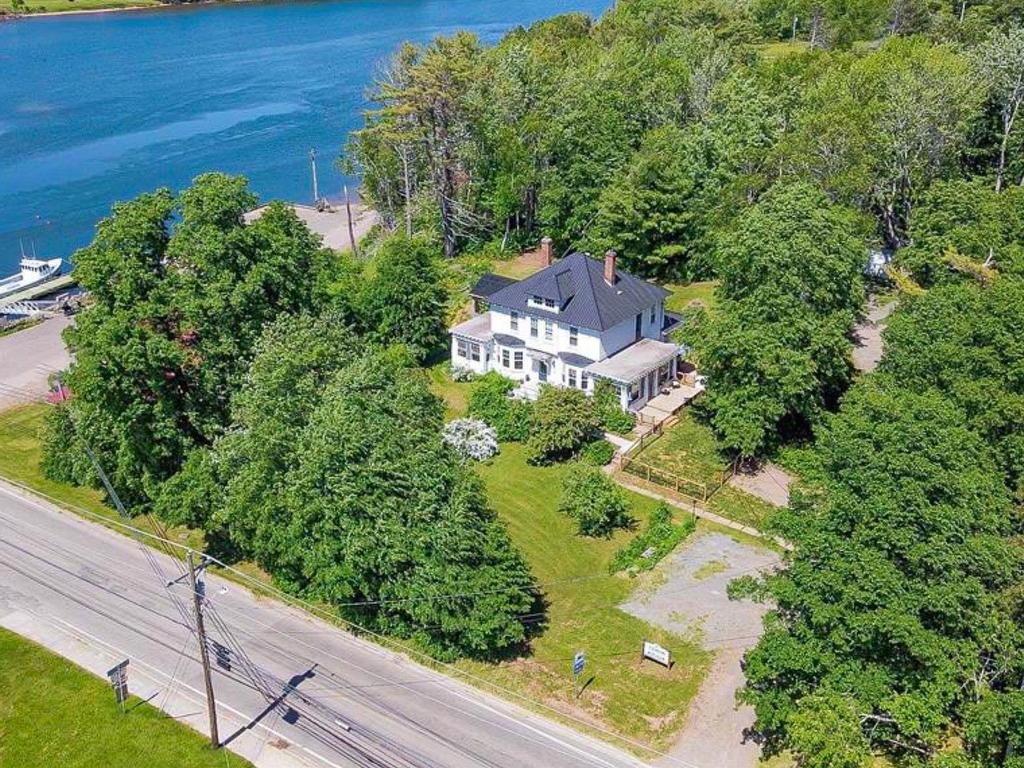 












9457 Main Street S

,
Murray River,




PE
C0A 1W0

