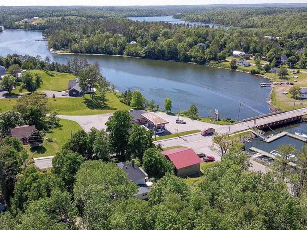 












9457 Main Street S

,
Murray River,




PE
C0A 1W0

