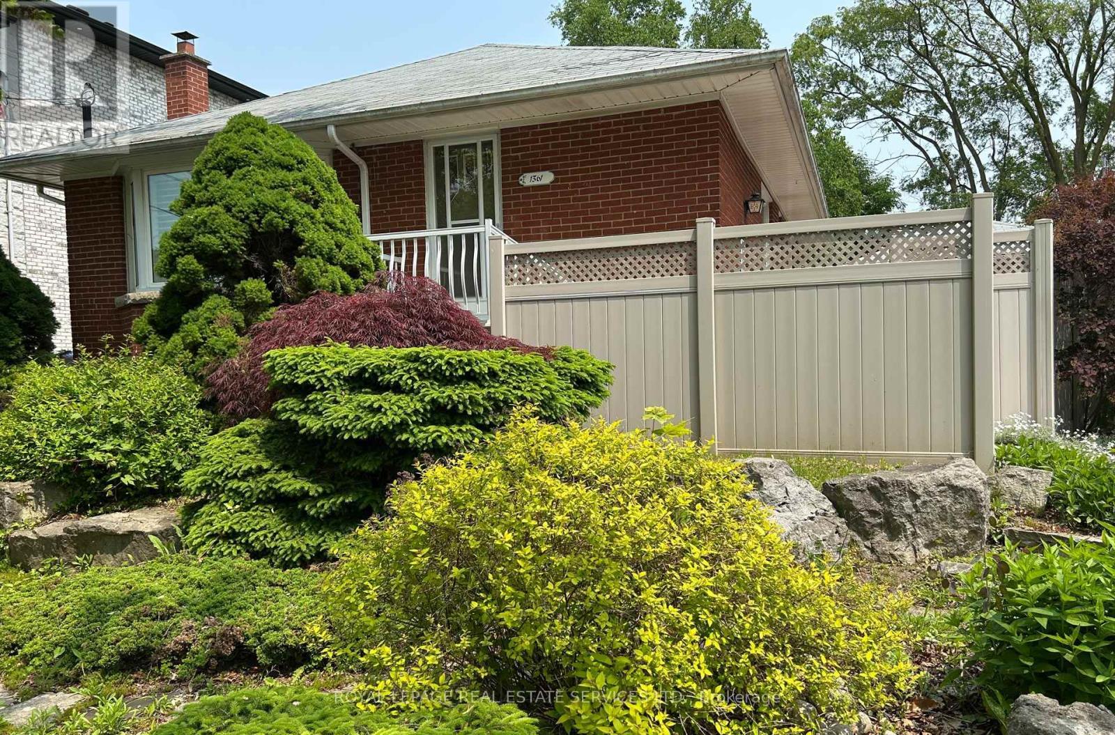 












1361 KENMUIR AVENUE

,
Mississauga,




Ontario
L5G4B3

