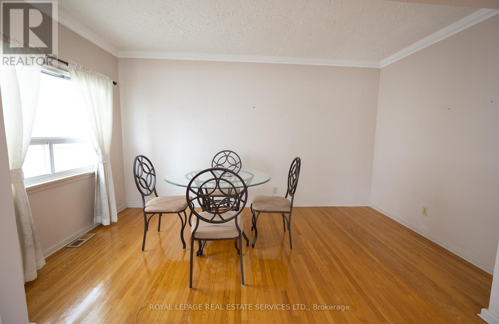 












1361 KENMUIR AVENUE

,
Mississauga,




Ontario
L5G4B3

