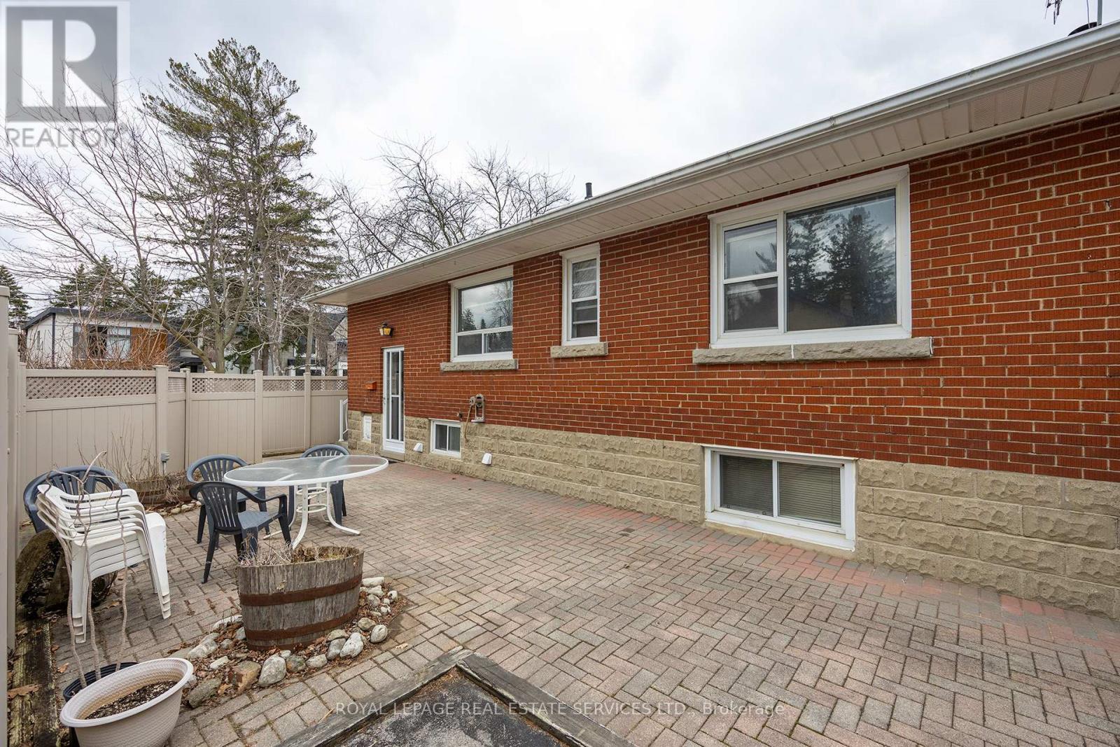 












1361 KENMUIR AVENUE

,
Mississauga,




Ontario
L5G4B3

