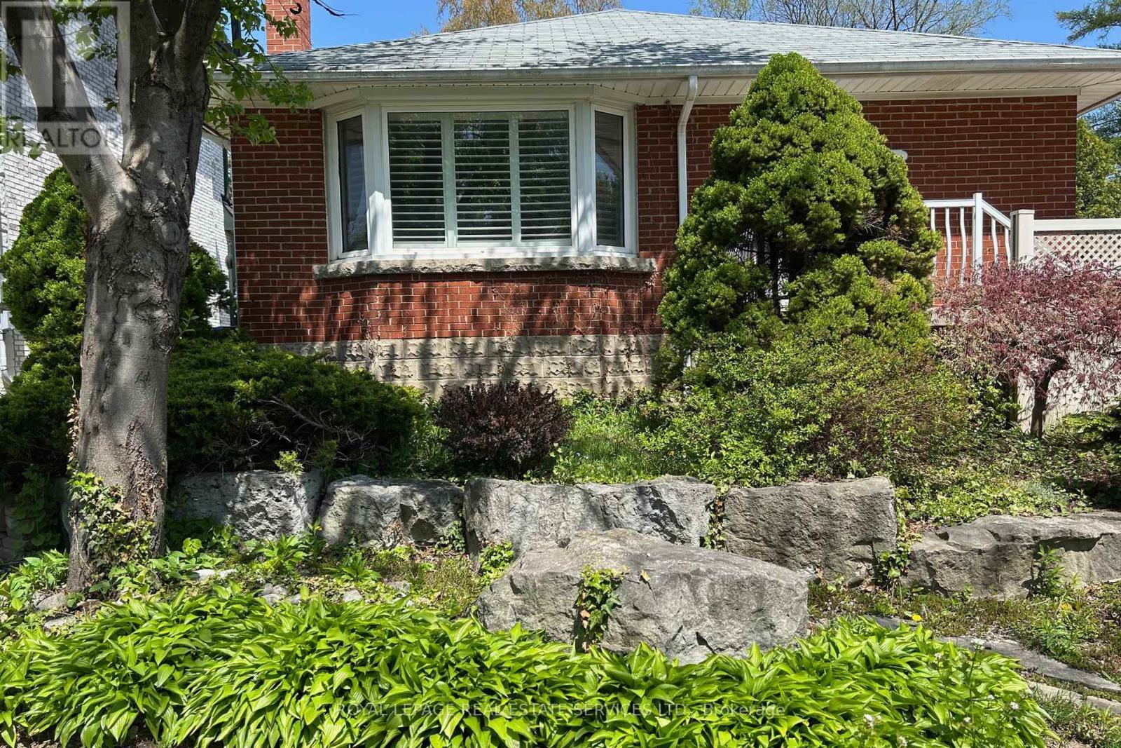 












1361 KENMUIR AVENUE

,
Mississauga,




Ontario
L5G4B3

